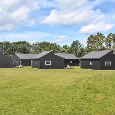 Holiday home Pet Friendly In With Kitchen Spjald